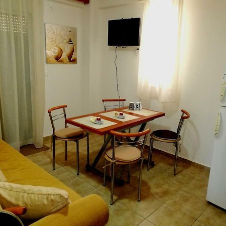 Kalamata Downtown Apartment Exterior photo