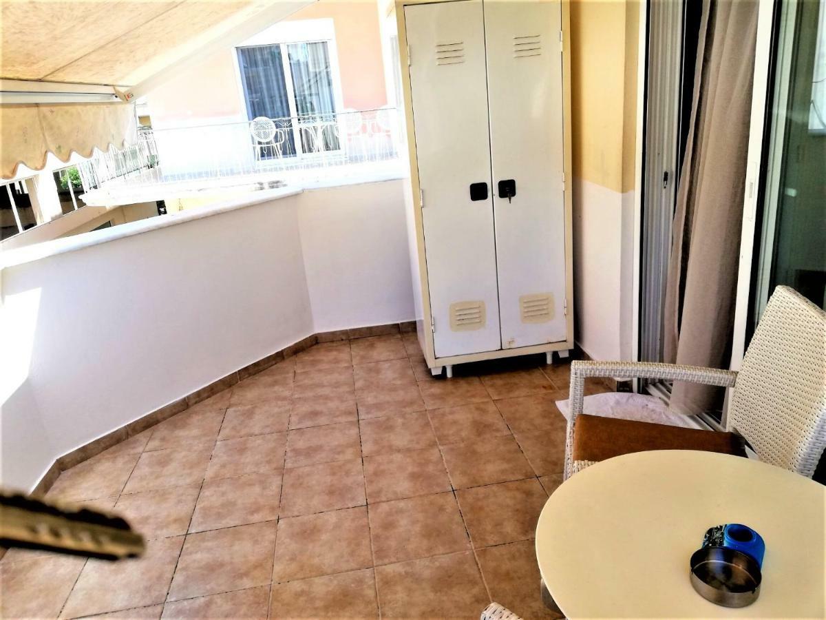 Kalamata Downtown Apartment Exterior photo